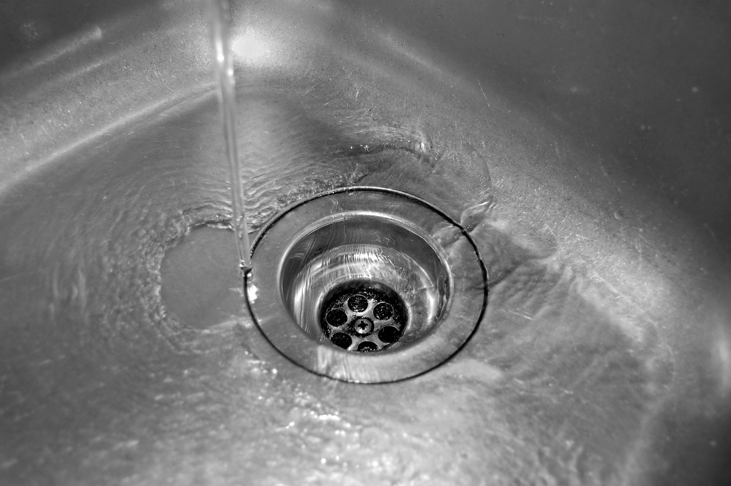 how-to-conserve-water-at-home-daily-household